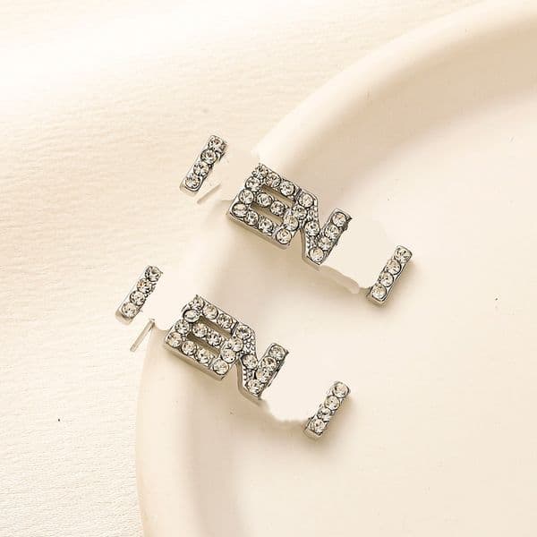 Designer High Texture Copper Ear Stud Earrings Brand Letter Charm Womens Girls Wedding Gifts