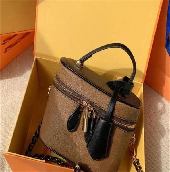 Luxury Designer Cosmetic Bags Cases Flip Messenger Bags Fashion New High Quality Real Leather Women Handbags Shoulder Messenger Bags