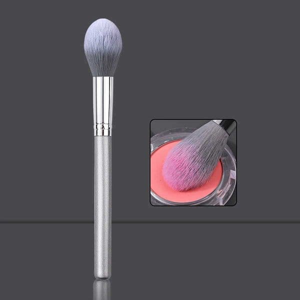 1 piece soft flame type high-gloss brush nose shadow brush shading brush facial brightening brush portable makeup brush tool C260511