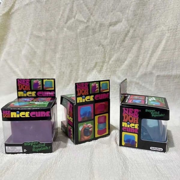 Stress-relief fidget toy NeeDoh Nice Cube Schylling Sensory Squeeze X260511