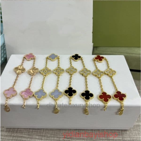 vanly cleeffly bracelet Designer Jewelry braclet clover Four leaf bracelet charm bracelets fine jewelry mother of pearl white black red lady moissanite