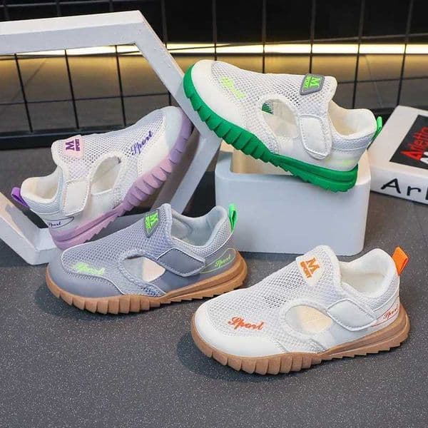 2024 Fashion Sneakers for Boys Summer Sports Sandals Little Girls Hollow Breathable Running Shoes Children Summer Sneaker G06062 C260511