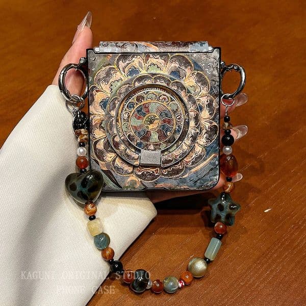 High-End Retro Sunflower Totem Magnetic Stand Leopard Print Heart Hand Chain Suitable Samsung Zflip7/6/5/W25Flip Phone Case New Folding Screen Flip Cover