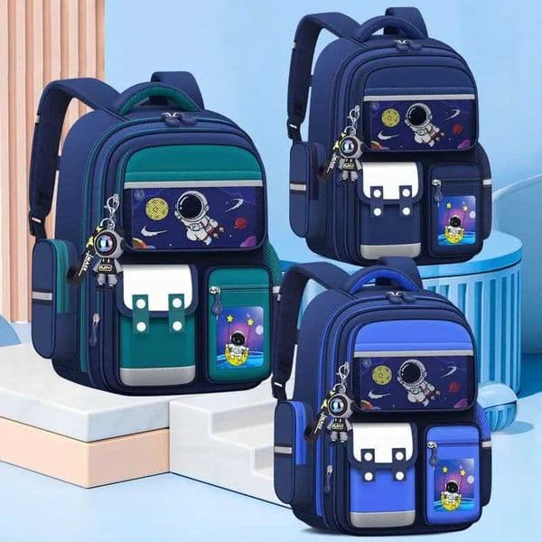 Ultra Light Kids Backpack for Boy Cute Backpacks Cartoon Backpacks School Bags Class Bag for Girl Designer Bag Mochilas Mujer S260511