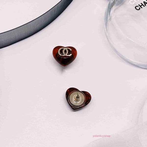 Designer cc earrings commuter heart-shaped red enamel earrings channels studs