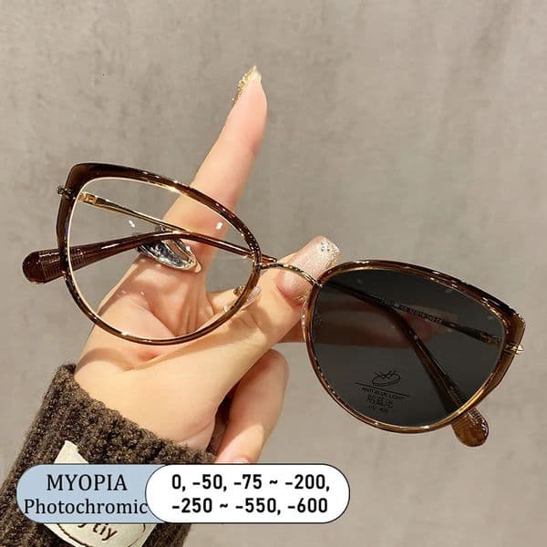 Fashion Ladies Cat Eye TR Alloy Frame Anti Blue Light Prescription Custom Myopia Glasses Pochromic 0 to -600 260512