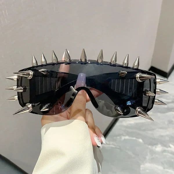 Cyberpunk Demon Eyewear Metal Rivet Party Sunglasses Steampunk Punk for Women Men Sun Glasses Shade Eyewear 260512