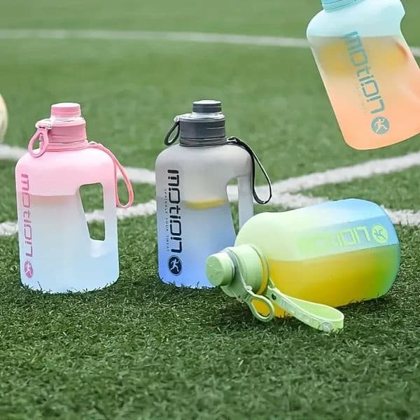 2 Liter Sports Water Bottle With Straw Large With Scale Gradient Kettle Outdoor Plastic Portable Water Bottle 260511
