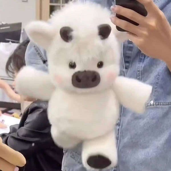 Soft Calf Cute Animated Stuffed Animal Pillow Creative Running Pig Plush Toy Gift 17.7inch 26Y0512