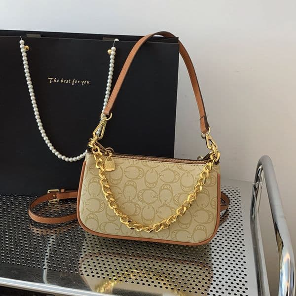 designer luxury Advanced fashion wide shoulder strap small square bag for women 2026 new retro chain shoulder bag diagonal cross bag for women Glossy