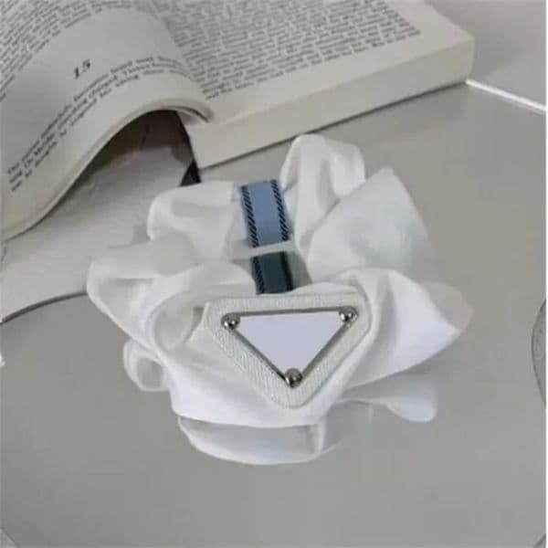2026 Kid Hair Accessories Fashion Luxury Style Ribbon Yarn Accessories Designer Girls Triangle Hair Scrunchy baby hair clip cute Ring Elastic Hairbands Vintage Sat