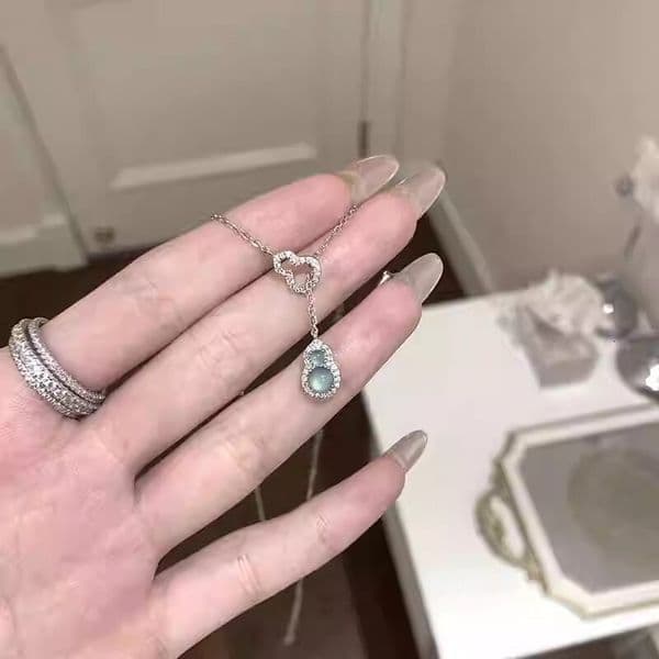 Chain For Man New Chinese Green Gourd Necklace Women, woman necklace Jade Agate Light Luxury Niche Elegant Choker, National Style Design With A Sense Of Sophist