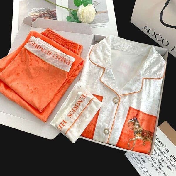 Autumn And Winter High-End New Spring/Autumn Pajamas, Long-Sleeved 2025 Home Wear Set, Gold Diamond Velvet