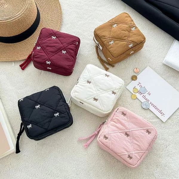 2026 quilted love cosmetic bag travel portable toiletry lipstick multifunctional sanitary napkin storage 260511