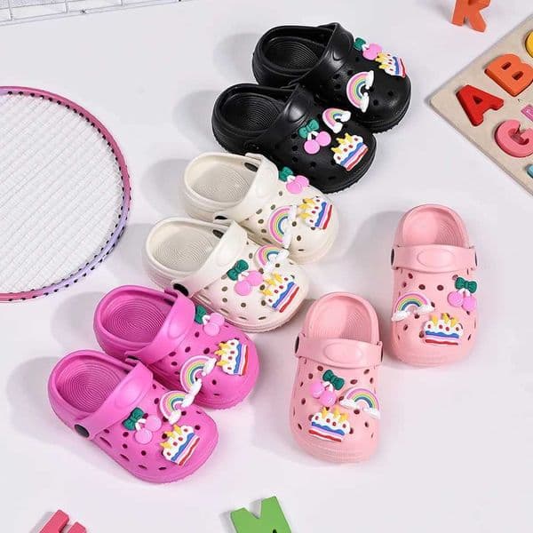 Fashion Indoor Slippers Anti-Skidding Breathable Soft Sole Rainbow Cherry Cake Sandals for Garden Shoes Children L260512XFZG