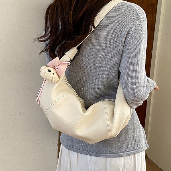 Summer's super popular niche for women 2026 new fashion versatile crossbody commuter shoulder underarm bag, horn bag