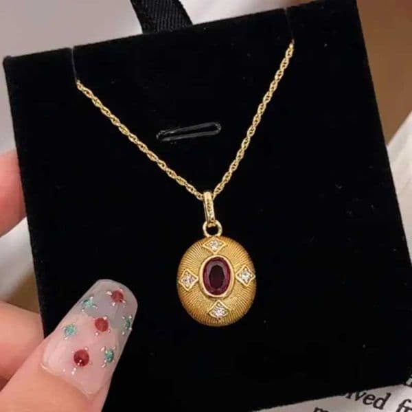 Classic charm trend light luxury wire drawing ruby collar chain design inlay diamonds oval necklace fashion red pendant jewelry L260514