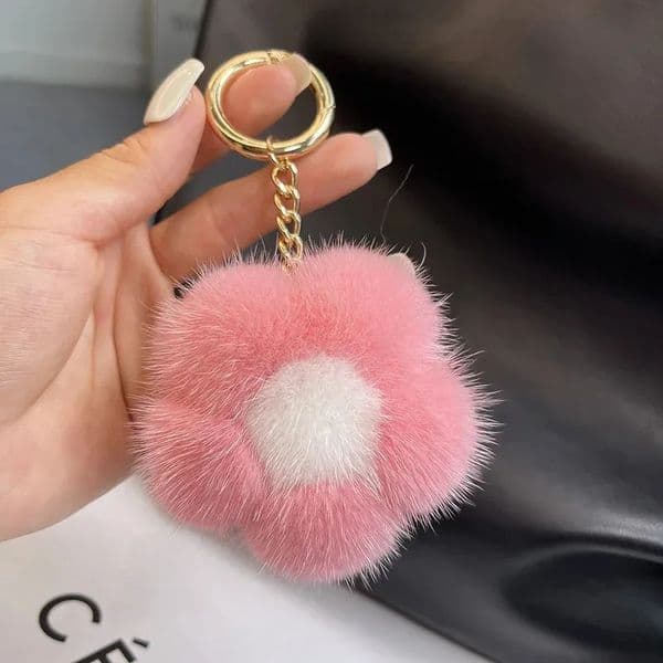 Mink Keychain Small Flower Keyring Bag Charms Purse Car Key Ring Pendant Fashion Natural Fur Style Gifts 260514