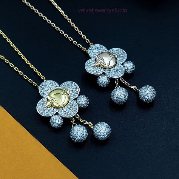 lvs necklace designer silver necklace Goldplated jewelry V letter Chihuahua full diamond tassel necklace for women sunfl