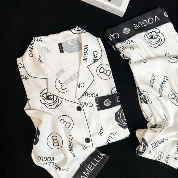 Designer Yase High-end Women's Ice Silk Pajamas for Spring Autumn, Pure and Charming Camellia Set