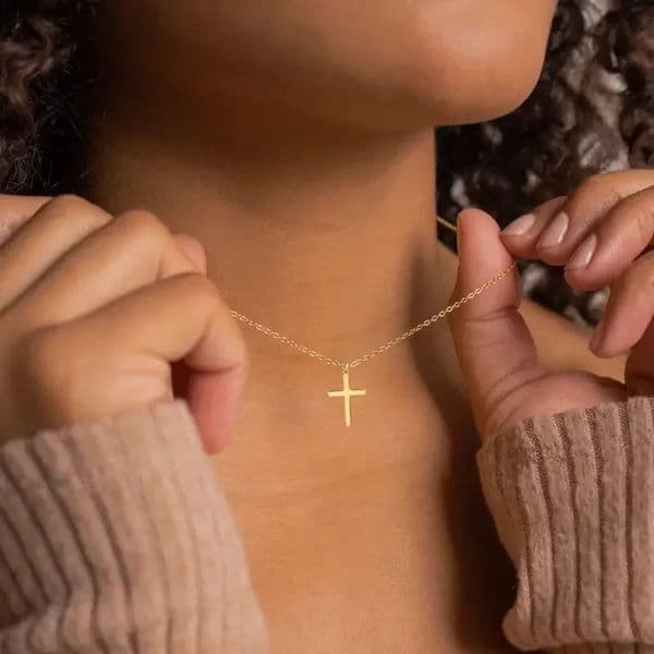 Womens cross necklace 14K gold-plated exquisite small cross pendant necklace 260514