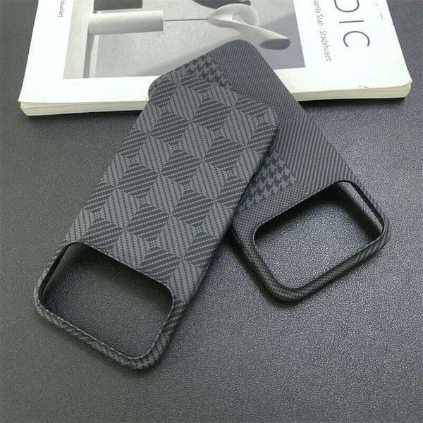 Carbon Fiber Pattern Chessboard Style Phone Case for iPhone 17 Pro Max 16 15 14 13 Contrast Clash Color Ultra Thin Bumper Cover 26Y0515