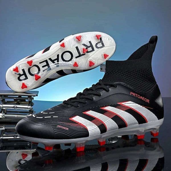 Men New Boots Professional Resistant Casual Ultralight Male Soccer Comfortable Fast Match Football Shoes 26Y0515