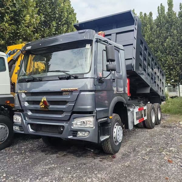 Sinotruk Howo Heavy-duty Dump Truck River Dredging Sludge Transport Dump Truck - Anti-corrosion Tipper Truck
