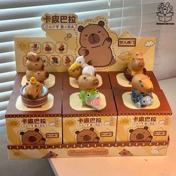 Capybara Blind Box Random Action Dolls Peripheral Figurines Office Desk Decoration Items Cute Character Collectible Toys 26Y0516