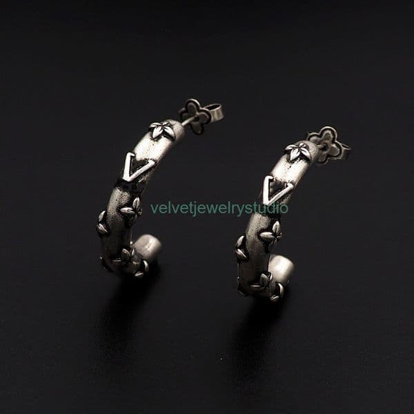 lvs earrings designer earrings Gold-plated jewelry V-shaped four-leaf flower stud earrings silver Flower C-shaped hoop earrings