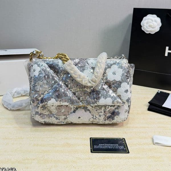2026WomanDesigner 19 Series Evening Bag Colorful Sequins Floral Pattern Golden Hardware Metal Buckle Matelasse Chain Shiny Tote Shoulder Handbag Cross Body Purse