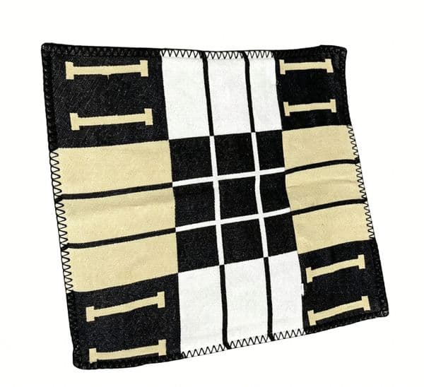 New Fashion Designer Cushion Cover 65X65cm Light Luxury Black White Pillow Shell Portable Soft Sofa Nap Pillow Case For Home Bedroom Office Decoration