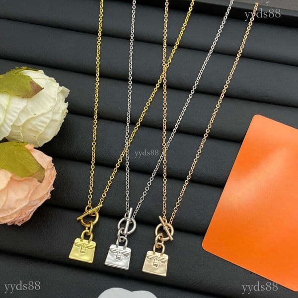 Brand Necklace Rose Gold Heart Pendant Romantic Valentine Gift New Love Home Letter H Small Bag Necklace Korean Version Light L