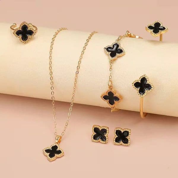 5PCS Women Jewelry Set Fashion Casual Flower Necklace Bracelet Earrings Ring Set Suitable for Daily Wear and Perfect as Gift260512