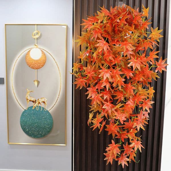 5 Twigs Artificial Maple Leaves Hanging Vines Greenery Plant Fake Ivy Wholesale Wall Decorations for Wedding Party Living Room Office Indoor Party Wall Decor