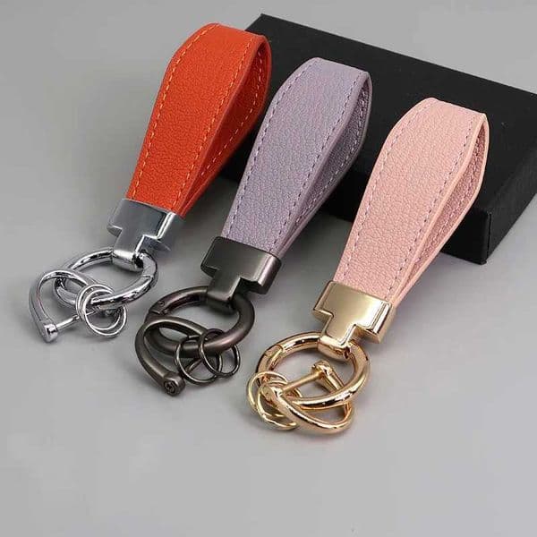 T Buckle Customized Lamb Pattern Leather Keychain for Men Women Vintage Personalized Car Key Chains Laser Engrave Keyring Q260518