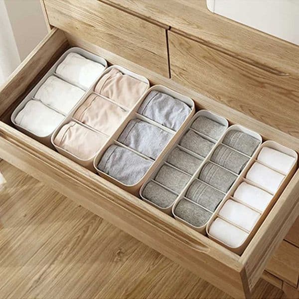 Household compartment socks storage box plastic underwear storage box desktop drawer storage box C260518