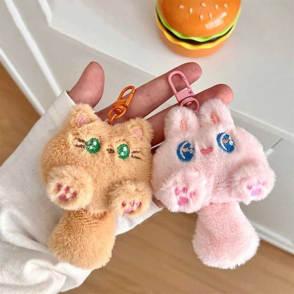 Pompoms Fluffy Cartoon Siamese Cat Keychain Cute Cat Key Ring for Women Bag Car Pendant with Metal Ring Hangings Gift L260518JKBW