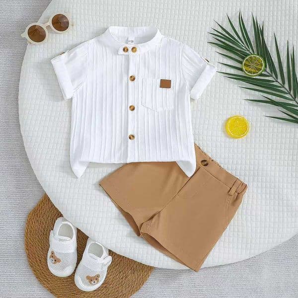 Childrens clothing white striped short-sleeve shirt khaki shorts two-piece setL2605198IV8