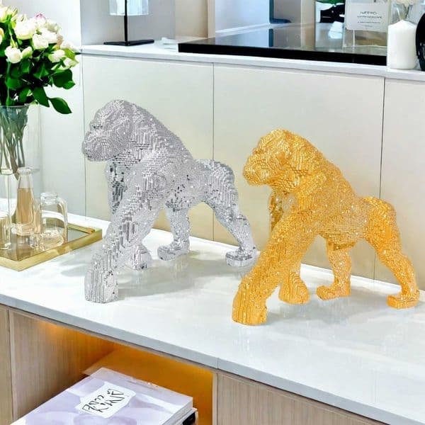 New luxury animal ornament for office and TV cabinet desktop gold-dusted building block walking gorilla decoration trendy toy L260519550L