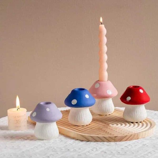 Ceramic Candlesticks Painted Mushrooms High-looking and Cute Home Decoration Aromatherapy Home Furnishings Photography Props L260519