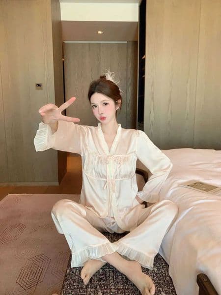 Two Piece Sets Seding Pajamas New CHInese Style Sleepwear Spring Long-sleeved Top Trousers Ice Silk Comfortable Z260519