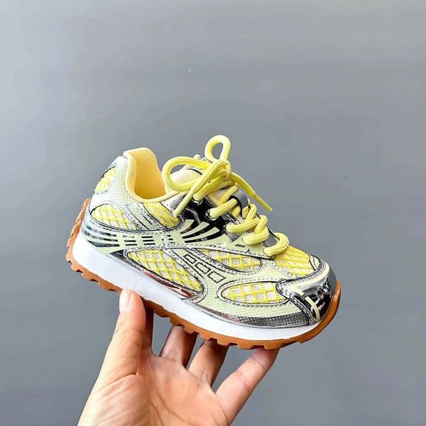 2026 New Toddler Kids Orbit Metallic Running Sneaker Children Casual Fashion Trainers Boys Girls Sports Walking Glowing Tennis Shoes Designer 02
