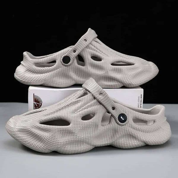 Litfun Summer Clogs Sandals For Men New Outdoor Soft Botton Beach Slippers Anti-slip EVA Garden Fashion Hollow Hole Shoes W260520