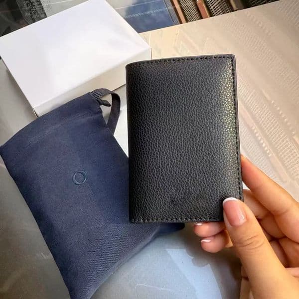 Bulk Office Supplies Wholesale Bussiness Card Flies Fashion Bill-Fold Blue school Leather Wallet Gift.Vip Passport Holder Dust Bag And Box Free Shipping 16