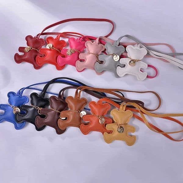 New Fashion Cute PU Leather Bear Keychain For Women Key Ring Chain Female Keyring Rear View Mirror Pendant Girls Gift M260520 Z260604