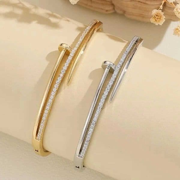 A Copper Inlaid Zircon Series Adjustable Bracelet With A Sweet Romantic And Niche Design Perfect As A Gift For GirlsT260520