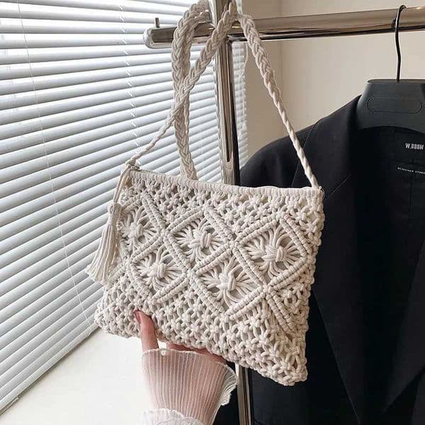 Women Summer Messenger Bag Hollow Out Woven Fashion Shoulder Bag Beach Tassel Designer Crossbody Travel Bag bolsa feminina H260520