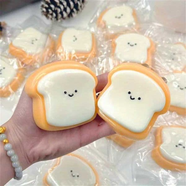 Super Soft Toast Plush Toy Shiny Bread Stuffed Animal for Desk Decor Easter Birthday Party Gift for Kids M260521