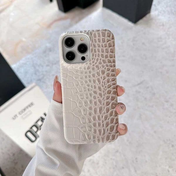Fashion Crocodile Grain Phone Case for iPhone 17 Air 16 15 14 13 12 Pro Max 11 X Xs Xr 8 7 Plus Hard Polish Shell Phone CoverJ260522